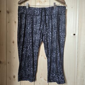 Danskin Now Cropped Leggings Black Gray Leopard Print Capri Womens XL 16-18
